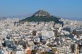 Ο λόφος του Λυκαβηττού από τον βράχο της Ακρόπολης